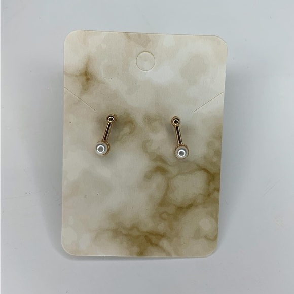 Gold pearl earrings - Picture 1 of 3